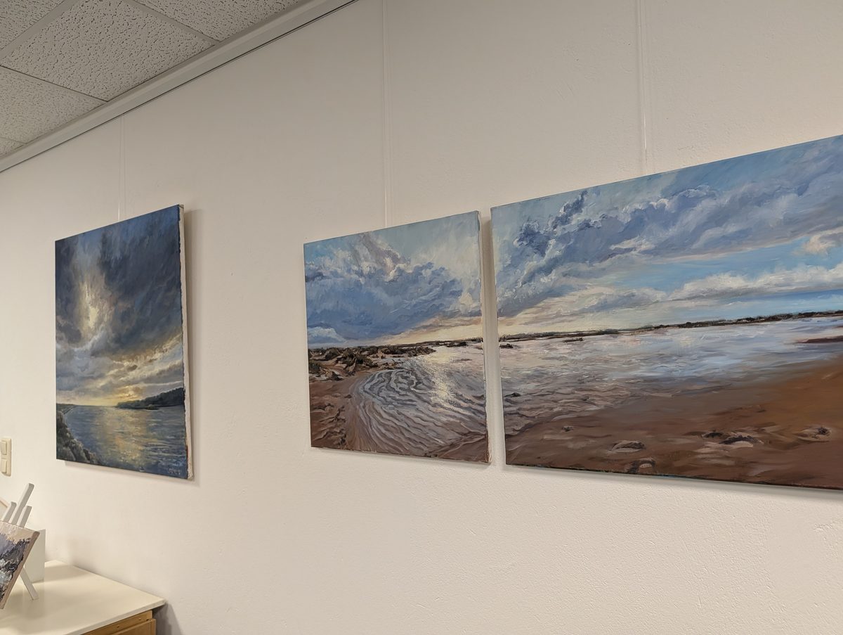 Galerie Göldner – Hängewand mit Werken